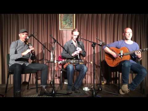 Kevin Crawford & Cillian Vallely with Jens Kommnick: Man from Moyasta / Days Around Lahinch