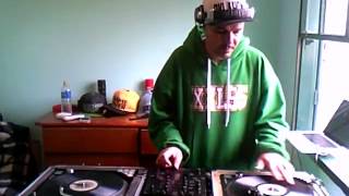 drum and bass-DJ PIGGY