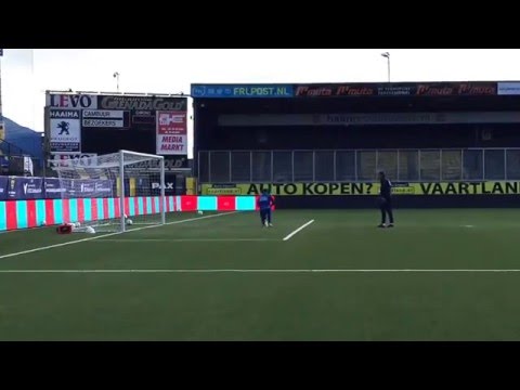 Nienhuis tijdens training op vrijdag 8 april, in aanloop naar Cambuur - Ajax