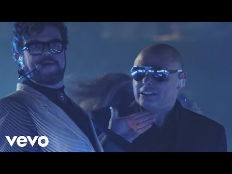 Calo - Capitán   [En Vivo] ft. Aleks Syntek