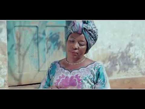 JUSTINE SAFI - ZIONA (CLIP OFFICIEL)