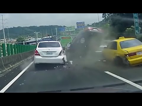 Car Crash Compilation #036