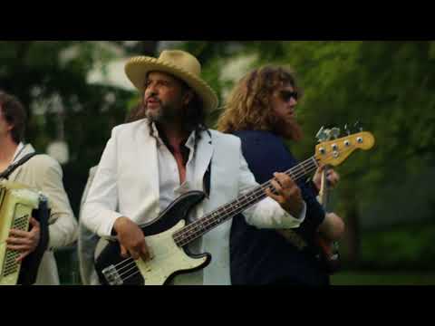 Cordovas - Wings (feat. Kamasi Washington)