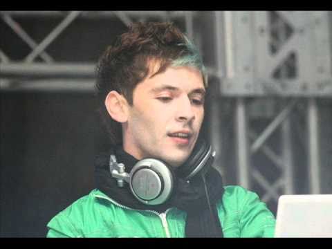 Vali Barbulescu - Addicted Original Mix (David Deejay Remix) HQ