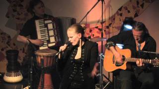 Vladivojna La Chia - Savale (live 2011)