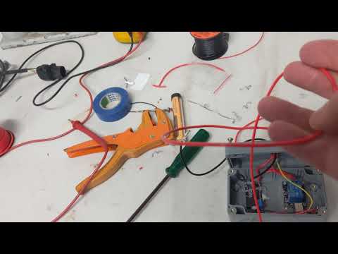 Switching a Bosch LSU 4.9 based wideband O2 sensor using engine temperature