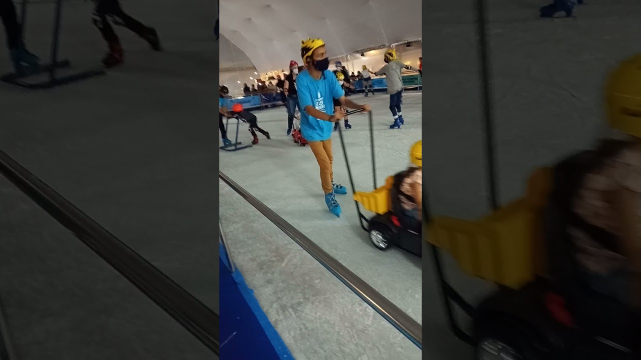 Patinação no gelo na torre de TV, Brasília.Eu vou.Vem você também!🙂