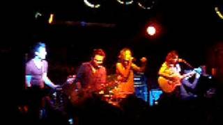 Meg &amp; Dia - Halloween