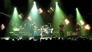 Them Crooked Vultures - Reptiles (Live)