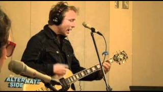 Low - Nothing but Heart (Live at WFUV/The Alternate Side)