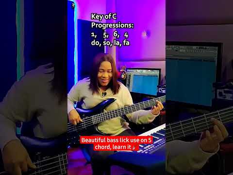 Beautiful bass lick use on 5 chord, learn it🎸 #shorts