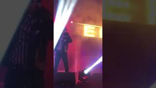 Emis Killa - Donald Trump | live @ Pala Estragon (BO) #SupereroeTour