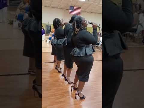 Evangelist Mary Brown's Spiritual Singers 🙌🏾🙌🏾 #quartet