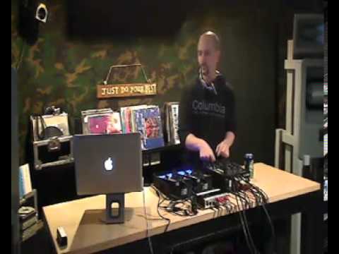 Oktave. Showcase: Jeff Derringer - RTS.FM.130211