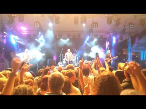 Hoodoo Gurus CMF 2015