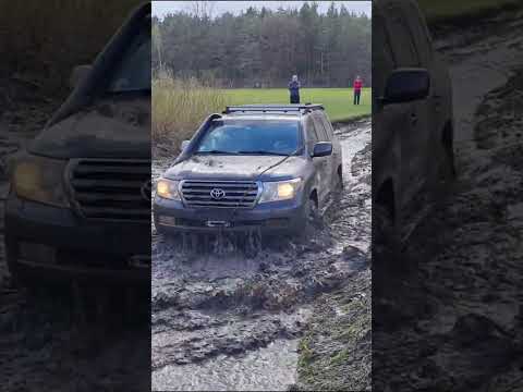 Toyota Landcruiser LC200 geht in Polen auf Tauchstation!  #automobile #offroadoverland #landcruiser