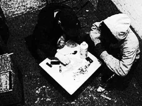 Psycho-E - Ik Zit Vast (Clip)