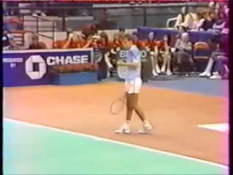 Mats Wilander vs J. McEnroe SF - Masters 1985 - 03/05