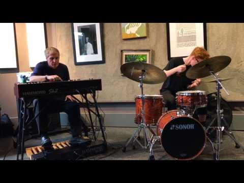 Amazing Organist Bill Heid playin the blues