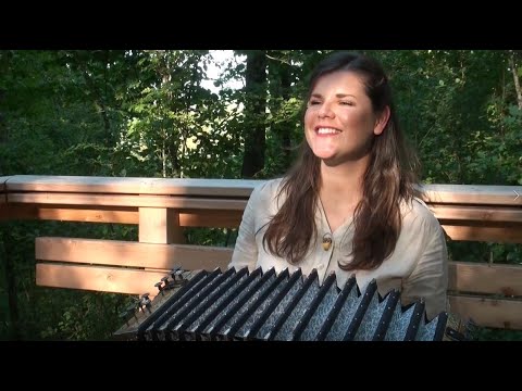 "Ziemeļmala" - Kur alprozes zied