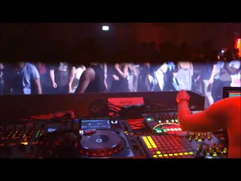 Juliane Wolf LIVE @ Club Favela Münster 27.8.2016