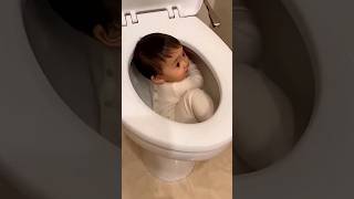 Download lagu Funny baby🚽Grow your YouTube channel with YouTools: mp3