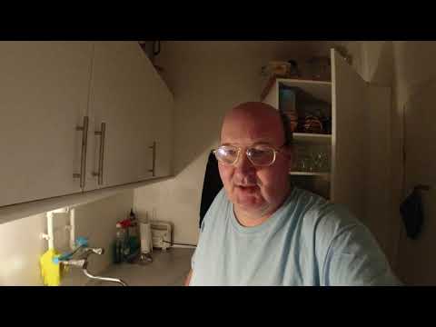 MongoTV_4183 - Mongo Madskole - Del 1 - Oksebuillonsuppe Med KØDBOLLER - Pastaskruer - MAJS - LØG