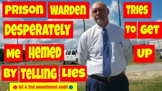 🔵🔴Warden tries desperately to hem me up by telling lies 1st and 2nd amendment audit🔴🔵