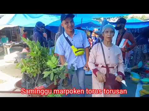 Efin...membawa barang dagangan. padil Hasibuan ~~ marpoken...