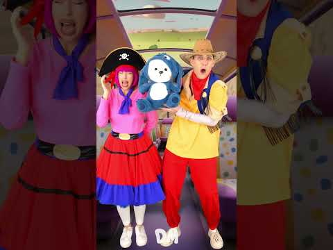 Wheels On The Bus Go Round and Round | Nursery Rhymes & Kids Songs | Dominoki #babysongs #rhymes