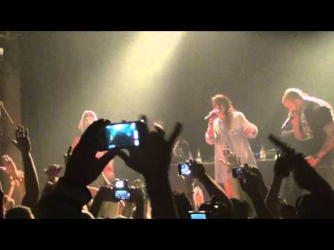 Los Aldeanos conocen a Bebe en Madrid. Siempre Me Quedara