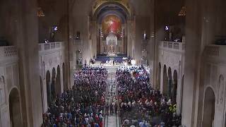 Crown Him with Many Crowns (Diademata)