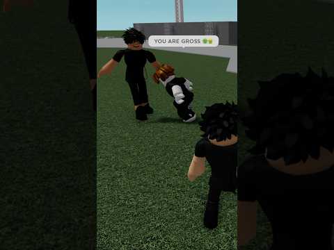 SLENDER OR BACON? 👇😱 #shorts #roblox