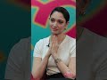 एक्ट्रेस के Navel Cleavage शॉट्स पर क्या बोलीं T