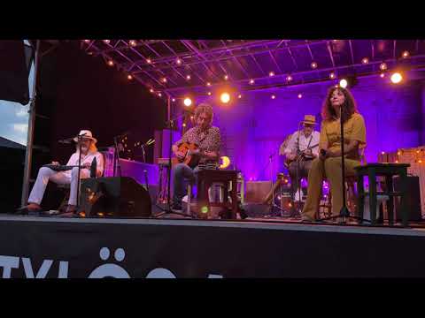 Per Gessle Unplugged: 15. Listen To Your Heart (live at Hotel Tylösand on 13-Jul-2021) HD