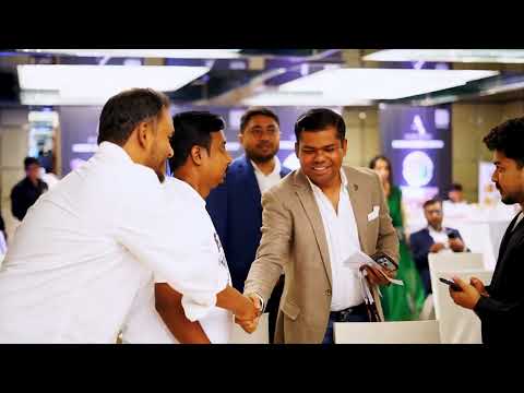Aline Mart featured video on YouTube
