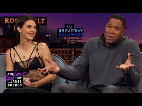 download lagu mp3 mp4 Cara Delevingne Kendall Jenner Tattoo, download lagu Cara Delevingne Kendall Jenner Tattoo gratis, unduh video klip Cara Delevingne Kendall Jenner Tattoo