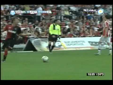 Víctor López expulsado ante Estudiantes y volvía de una roja