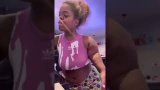 Thick Midget Live