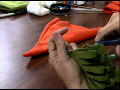 Mulher.com 23/01/2013 Rosemary Ansante - Cenoura porta bom bom (feltro)  1/2