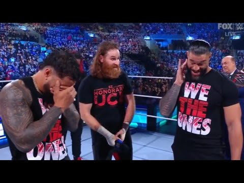 Sami Zayn makes Roman Reigns and Jey Uso break Character 😂