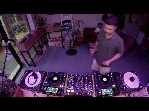 If In Doubt, Flat Out w/ Salvia & Laz Vegjas