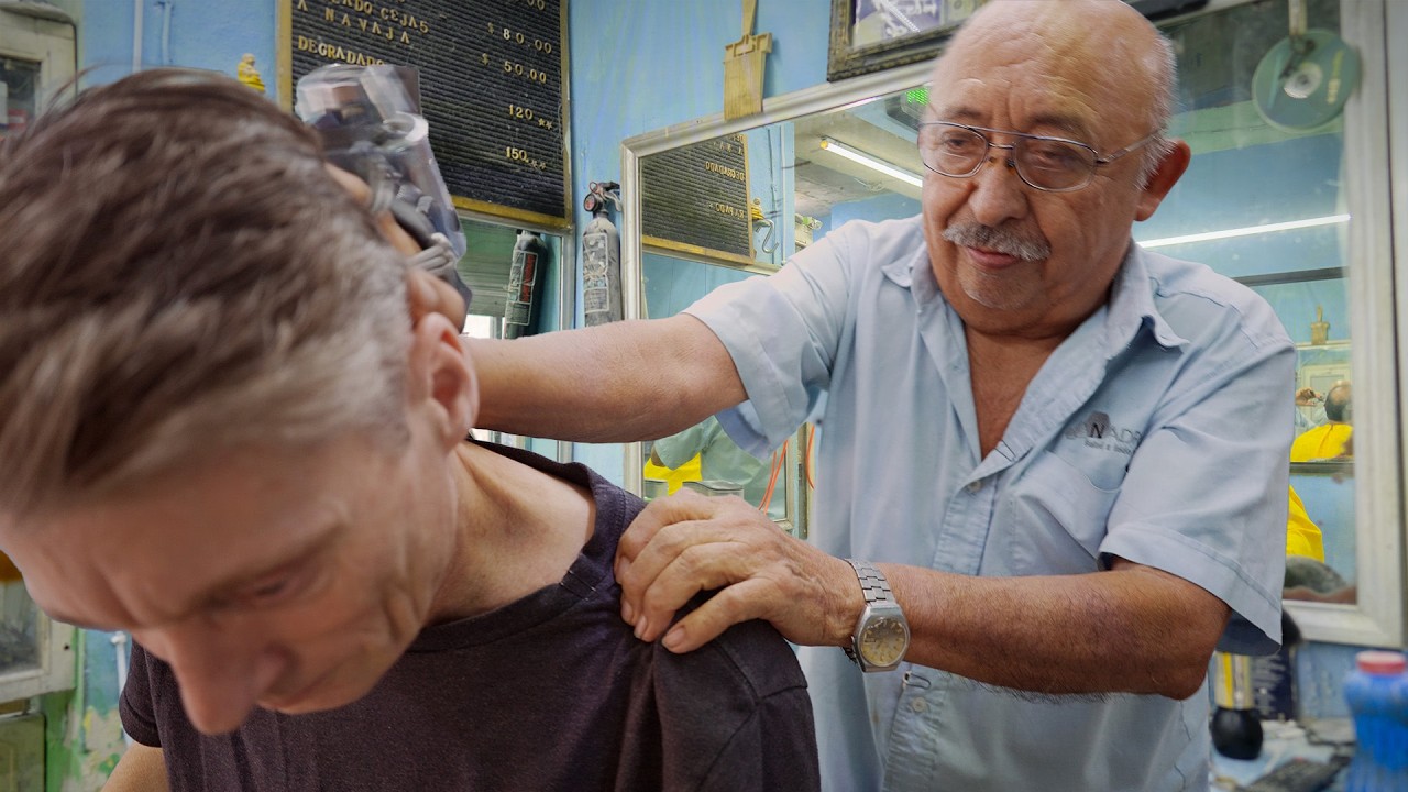 💈 This Hidden Yucatán Barbershop Gave Me an Authentic Old School Shave Treatment