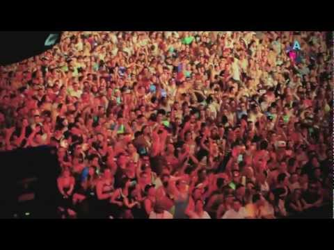 Avicii ft. Empire Of The Sun - Levels & Walking On A Dream