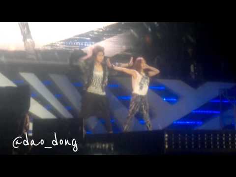 [Fancam] 121125 SMTOWN BKK - BoA ft. Taemin (Only One) [dao_dong]