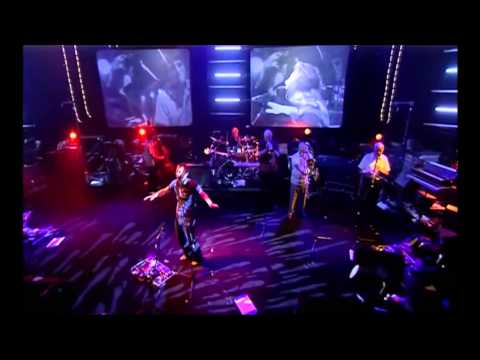 Radiohead - Living In A Glasshouse - Sub Español