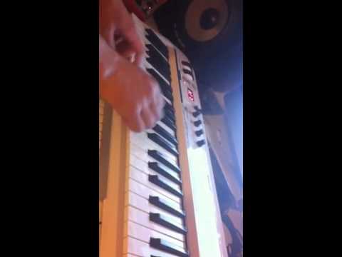 Laurent Schark playing Daft Punk Voyager