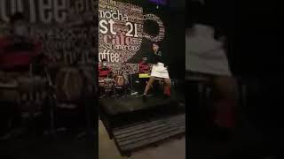 Download lagu Bencong Nyanyi sambil Salto Kocak !!!!! mp3