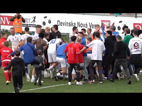 Lokomotíva Devínska Nová Ves : AS Trenčín  pokutové kopy Slovenský pohár  4. kolo  2324 HD