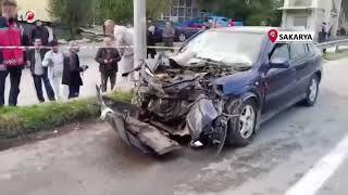 Otomobil, Güvenlik Şeridinde Duran Tankere Çarptı Aynı Aileden 1 Kişi Öldü, 2 Kişi Yaralandı